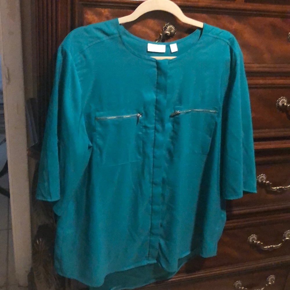 ⬇️New York and Company Stretch Teal Blouse
